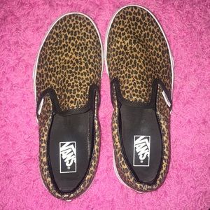 Leopard Vans